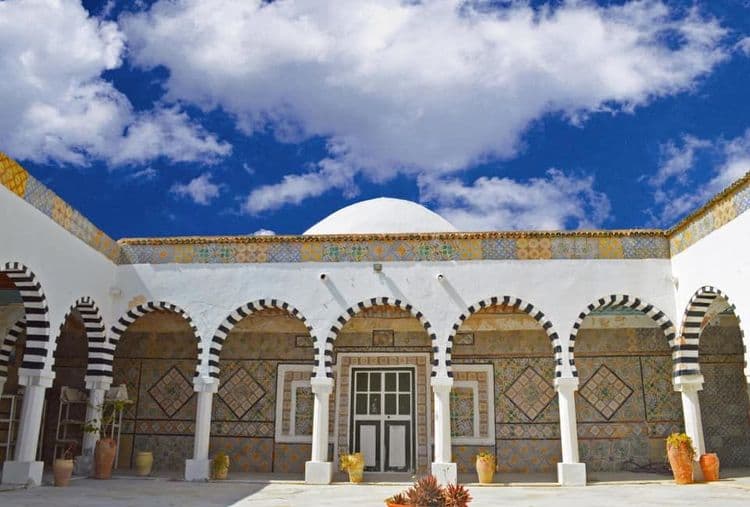 Tourism image 0